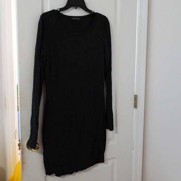 Dress - Picture 3 of 5